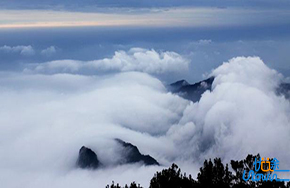 行至水穷路自横，坐看云起天亦高