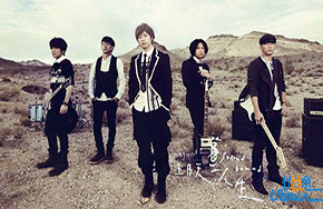 《牙关》：咬紧，绝不放手