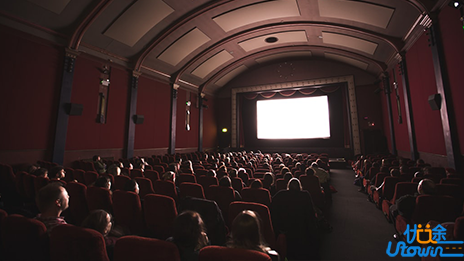 《荒野生存》：在路上