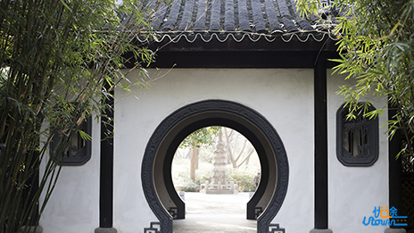 掌握历史复习决窍-“题在书外，理在书中”