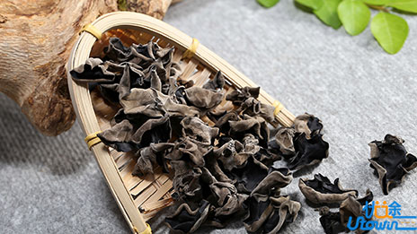 紧急提醒！这5类食物遇到这种情况可千万别吃了