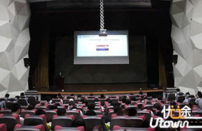 景德镇陶瓷大学学生记者受邀向江西省60余家校园媒体分享新媒体经验 