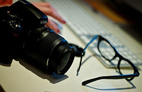 新闻学：既非“无冕之王”，亦非“新闻民工”