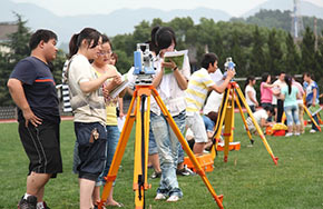 测绘工程：测经纬 绘蓝图