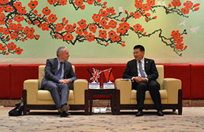 英国文化协会一行来访广东外语外贸大学