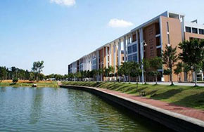 华南理工大学广州学院：春色满校园 最美读书月