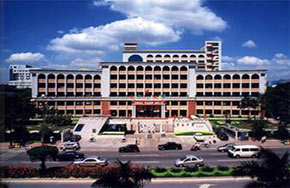 深圳宝安中学举办国际教育展会