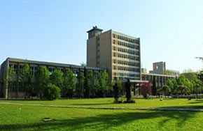 河北工程大学打造创新工作室 师生洽谈协力创新